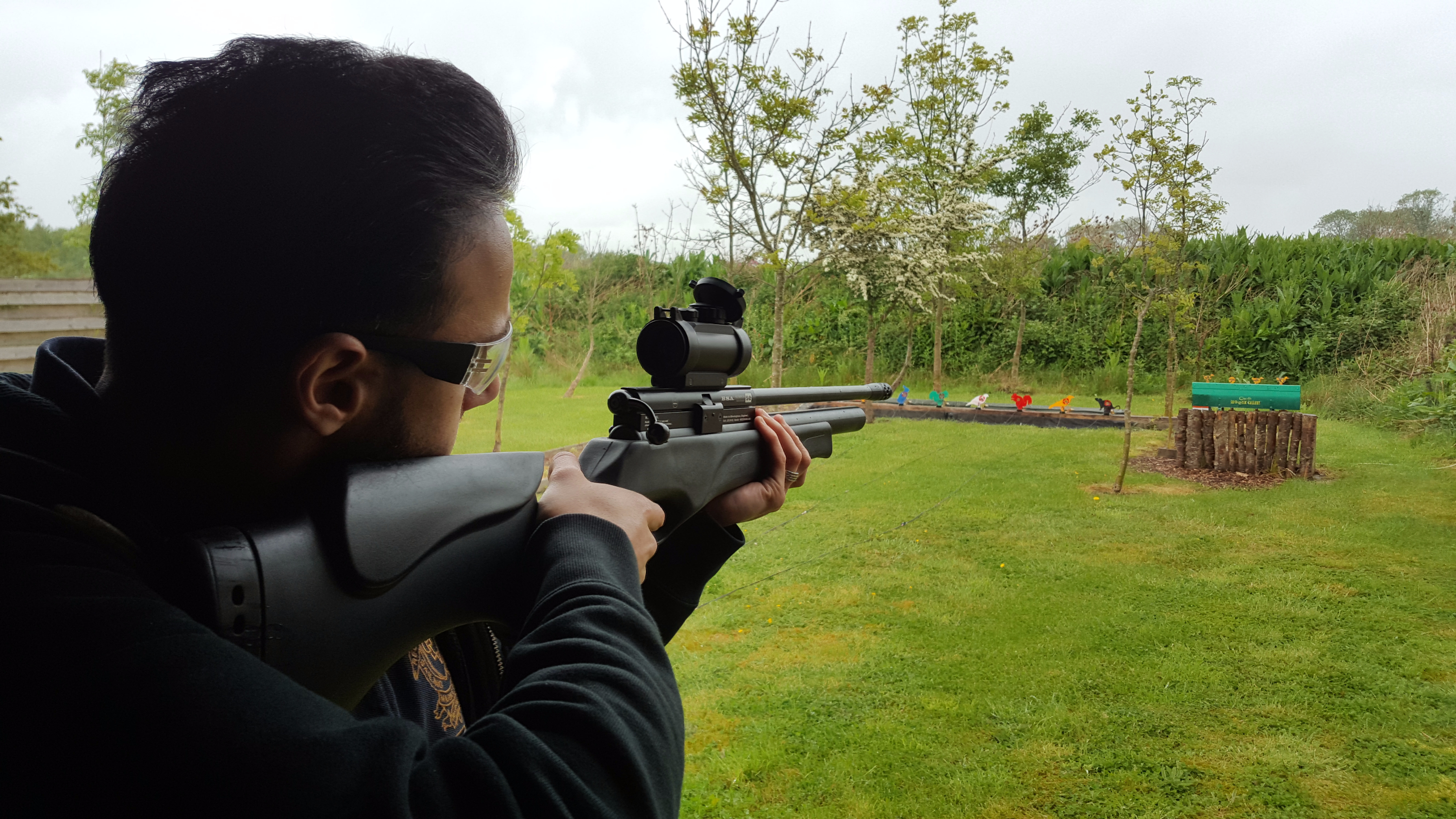 Стрельба фулл. Air Rifle shooting. Air Pistol Carbine. Airgun Rifle. Стрельба пневматика.